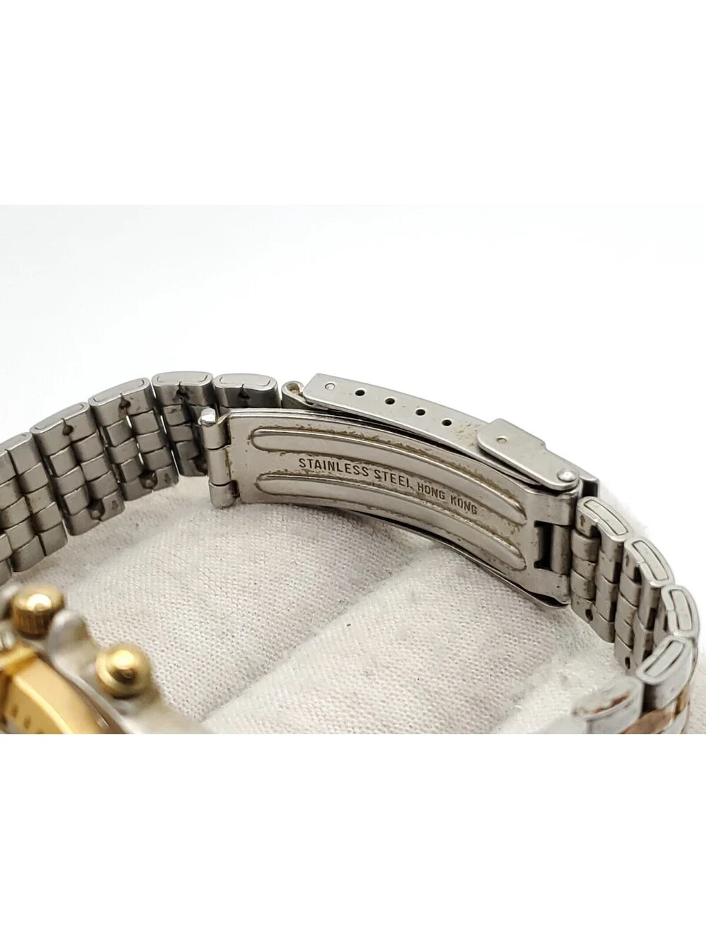 Guess Quartz Watch Womens Small Seconds Hand Dial White Two-Tone 30mm